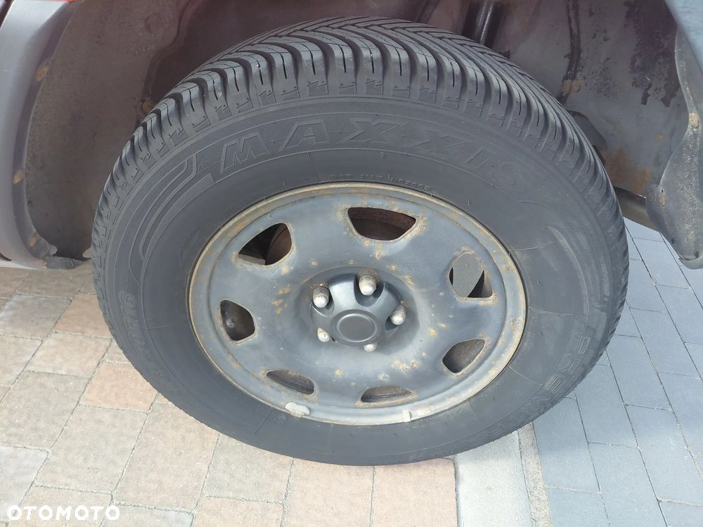 Toyota RAV4 2.0 - 10