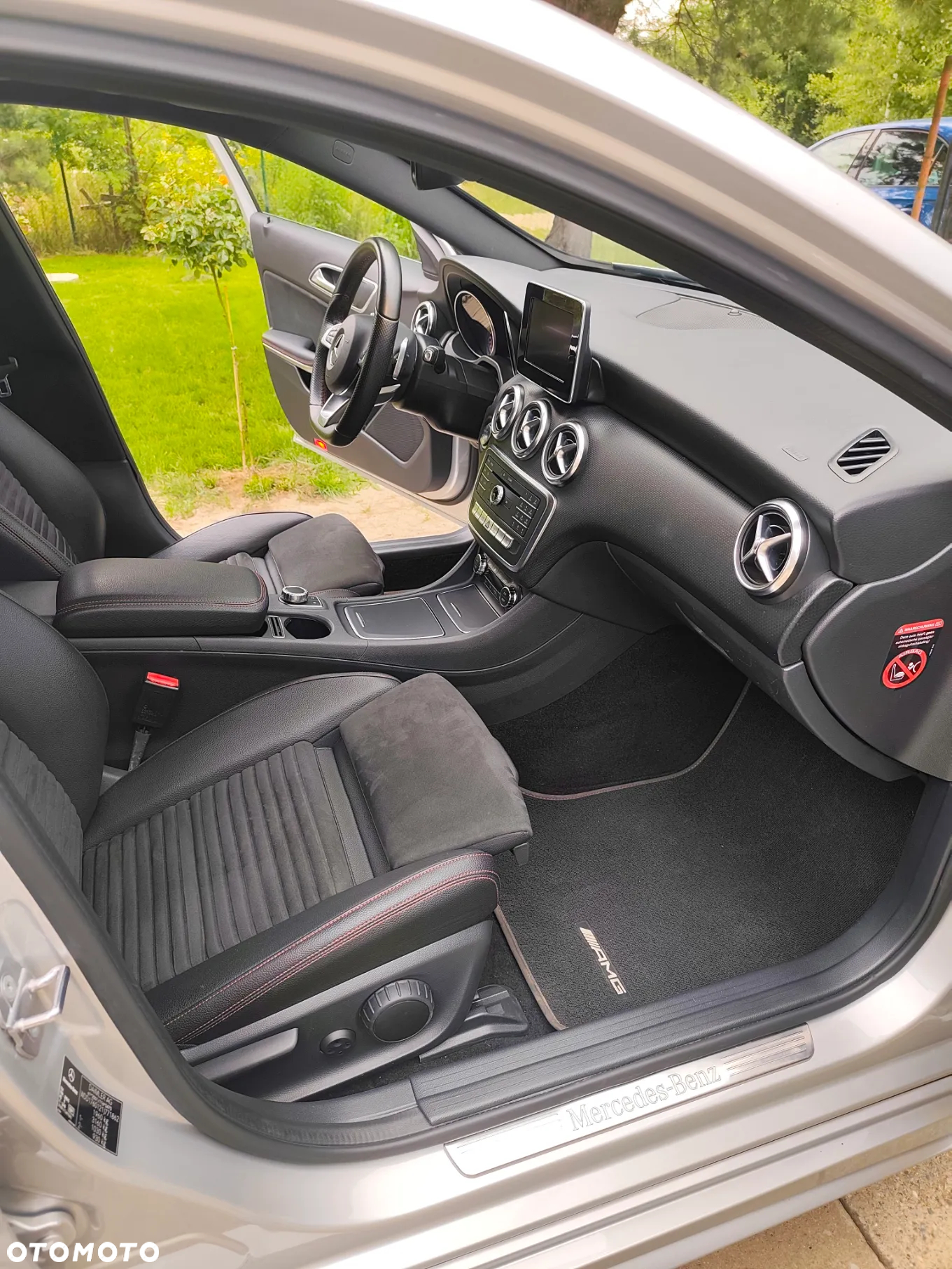 Mercedes-Benz Klasa A 180 CDI 7G-DCT AMG Line - 17