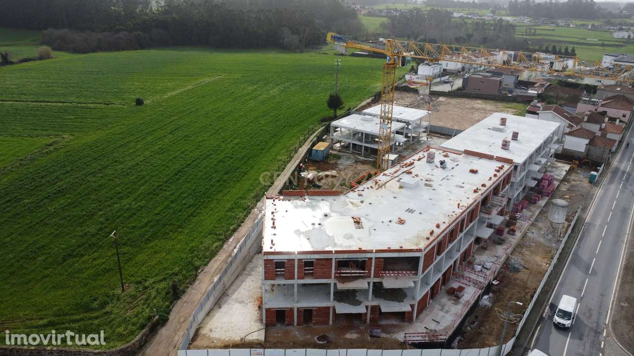 Gião Park – T2 NOVO com elevador, varanda, garagem e arrumos - Grande imagem: 2/15