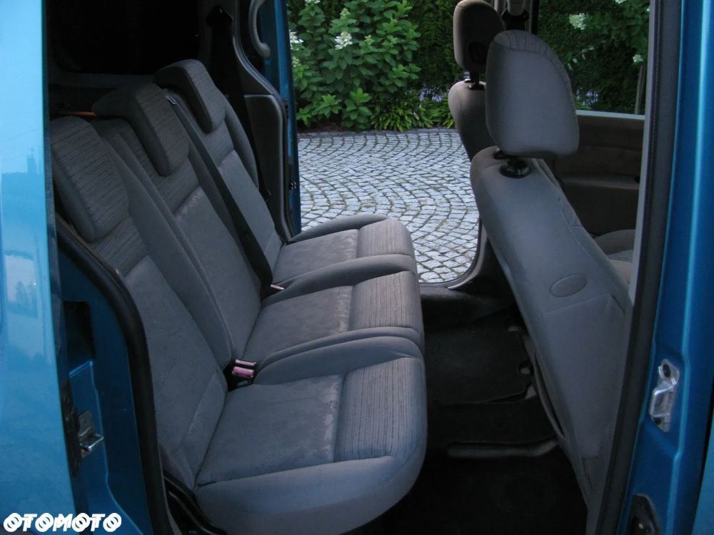 Renault Kangoo 1.6 16V Privilege Plus - 26