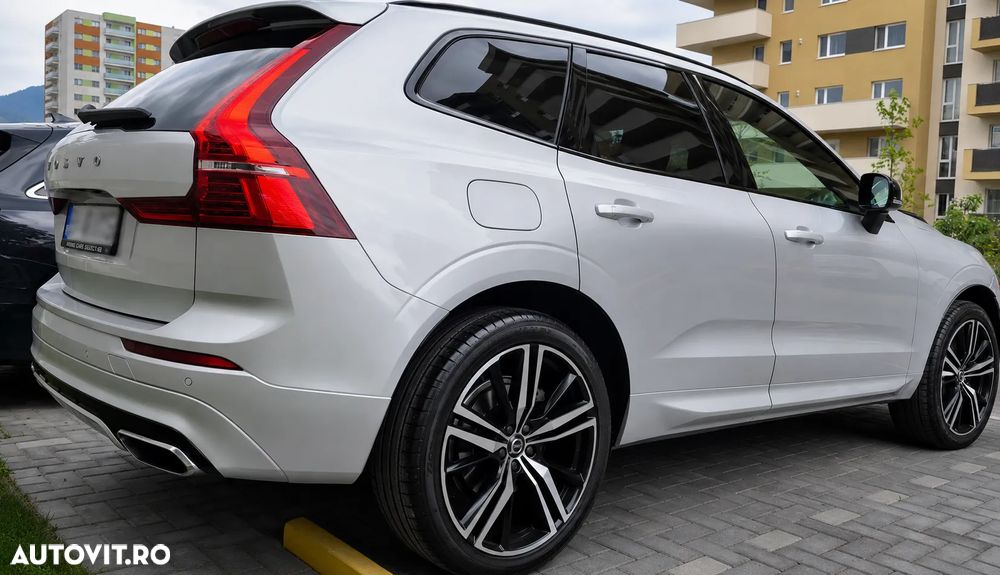Volvo XC 60 B4 MHEV AWD R-Design - 6