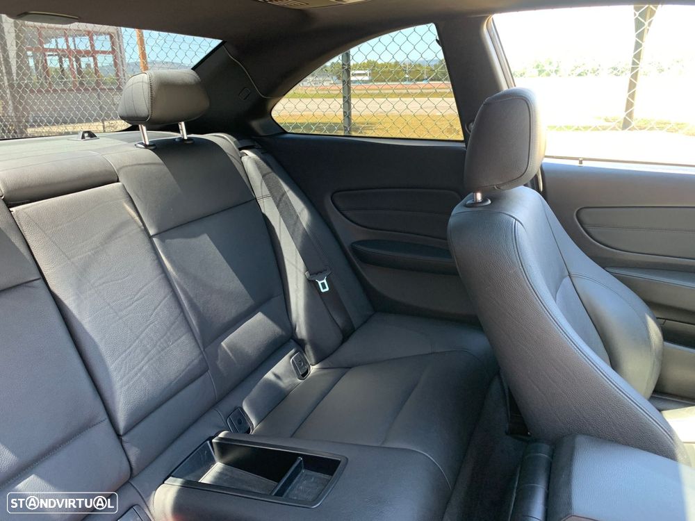 BMW 123 d Coupe - 23