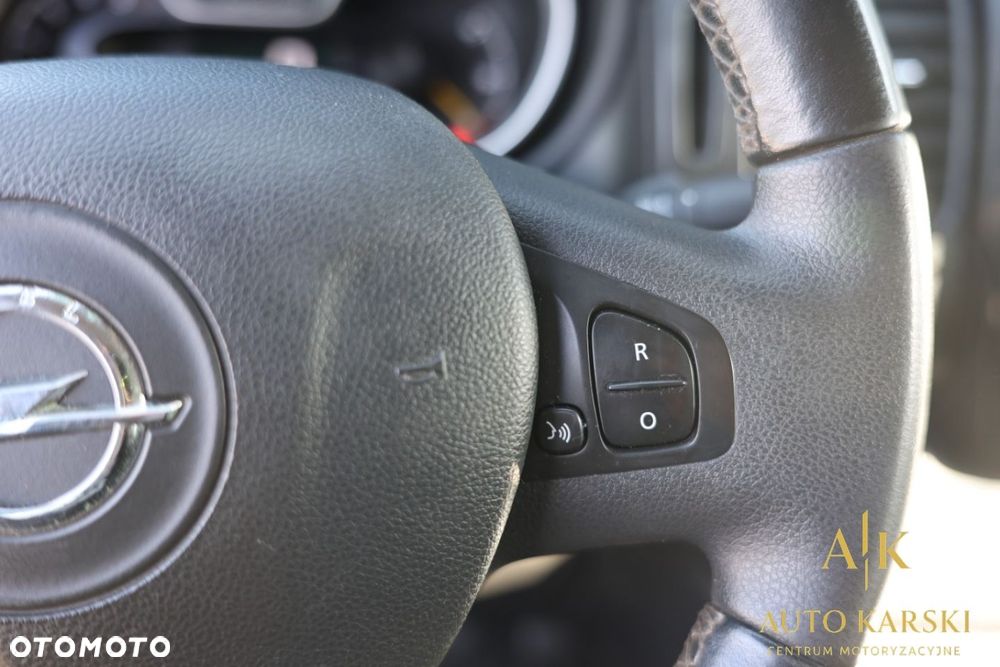 Opel Vivaro - 23