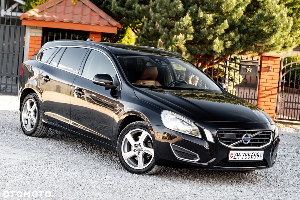 Volvo V60 D3 Geartronic Momentum - 3