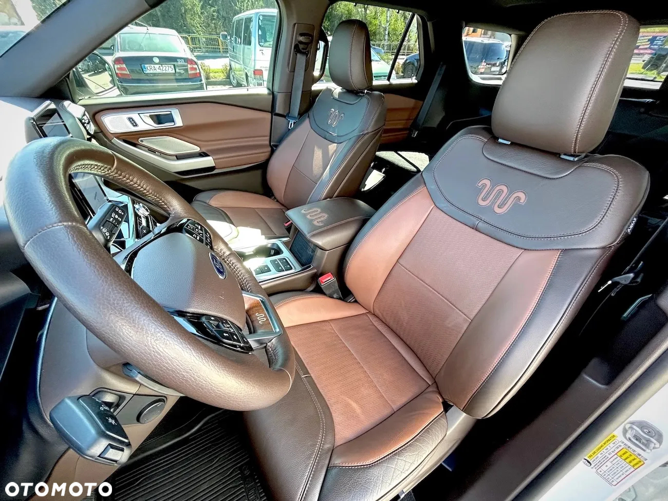 Ford Explorer - 22