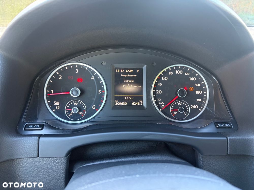 Volkswagen Tiguan - 22