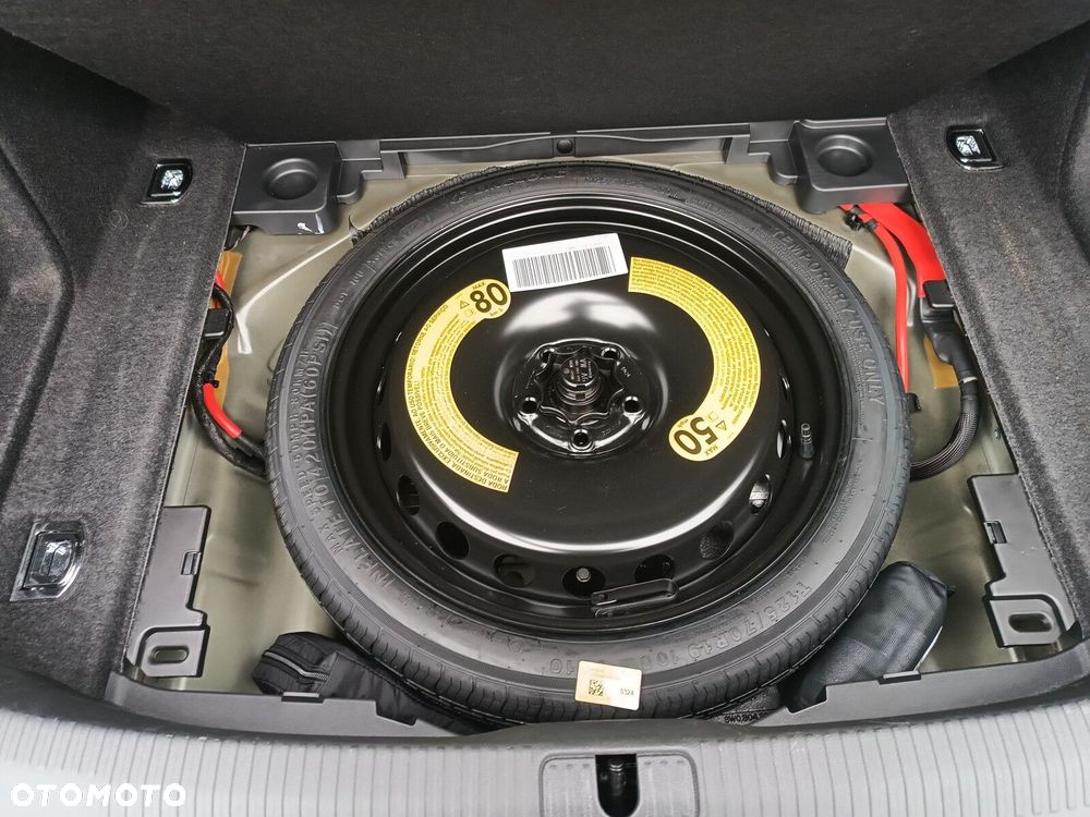 Audi A4 Limousine - 32