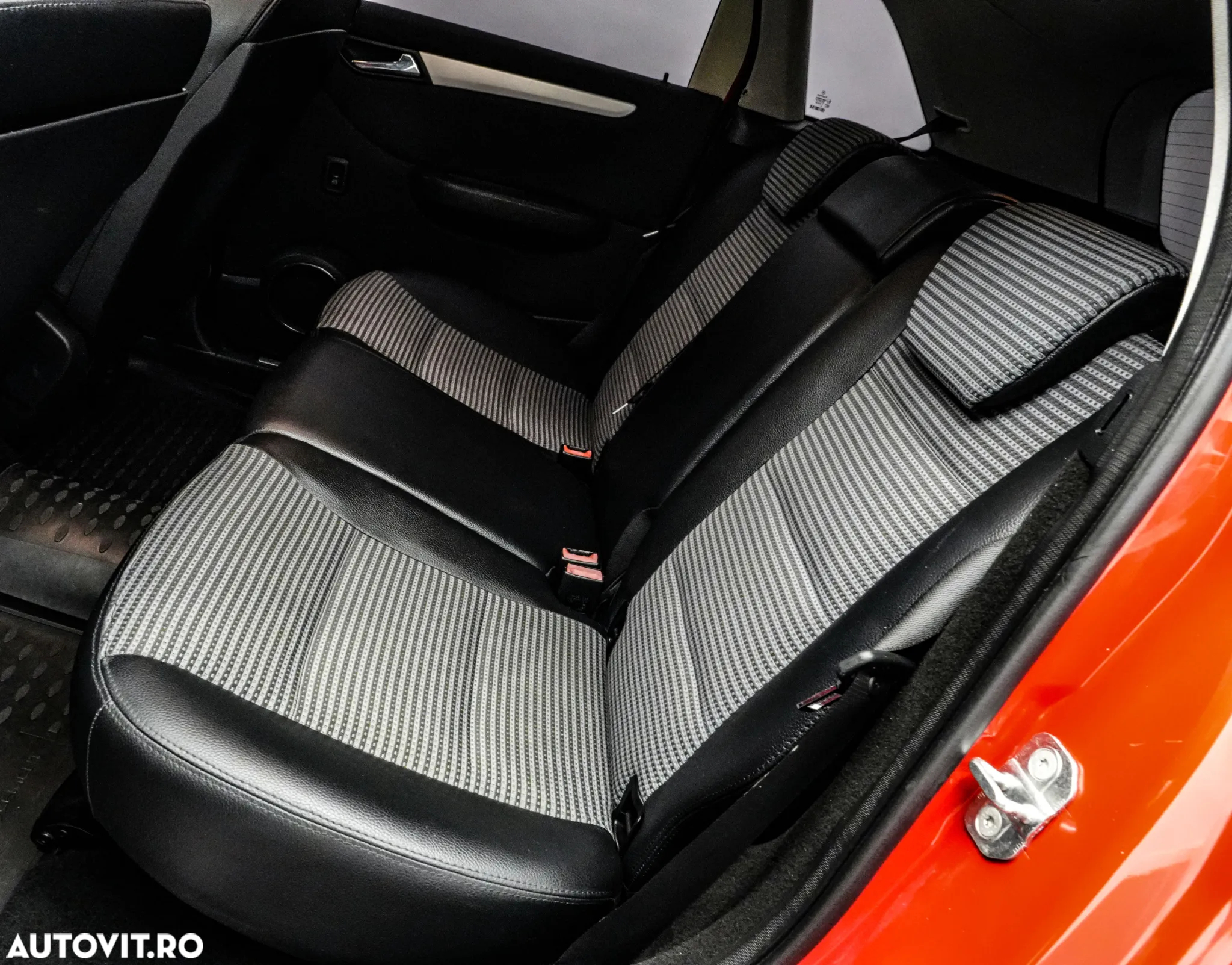 Mercedes-Benz B 170 - 17