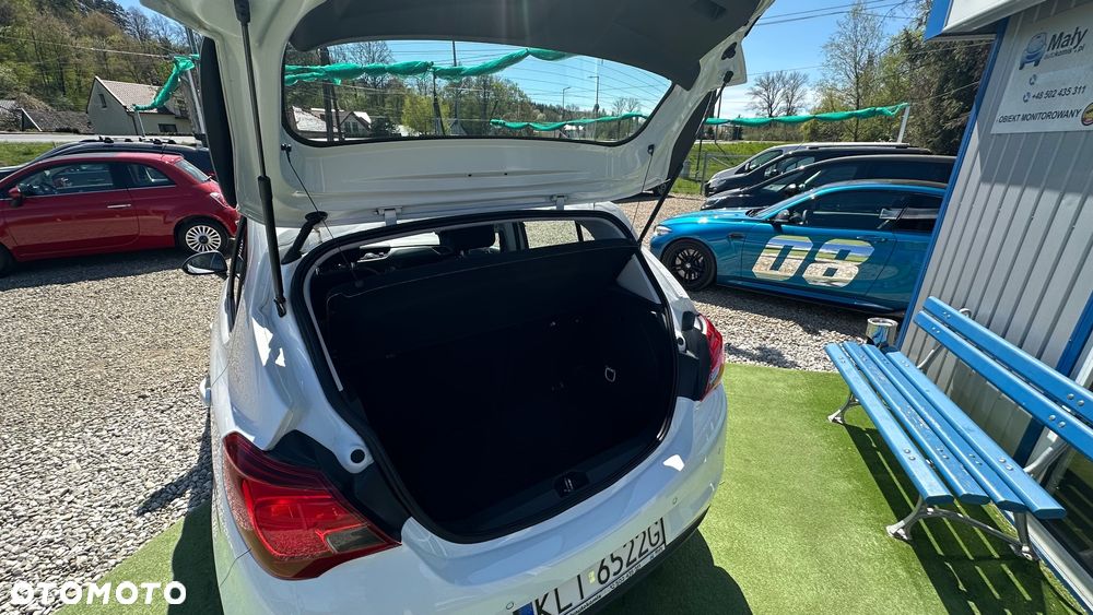 Opel Corsa 1.4 16V Cosmo - 5