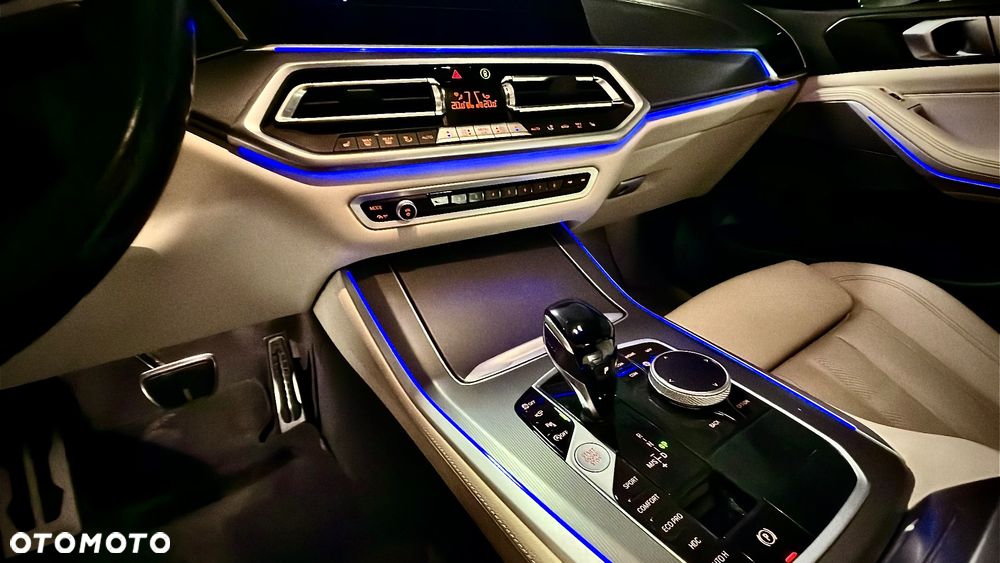 BMW X5 xDrive25d - 14