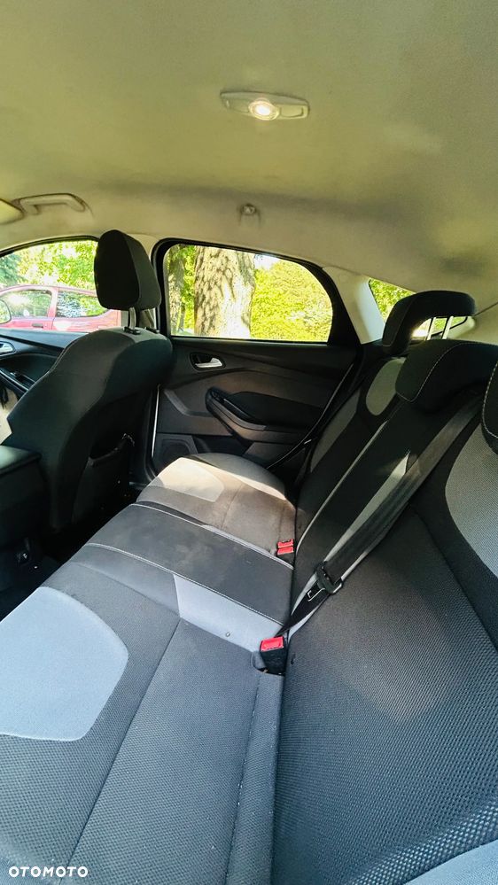 Ford Focus 1.6 Titanium - 10