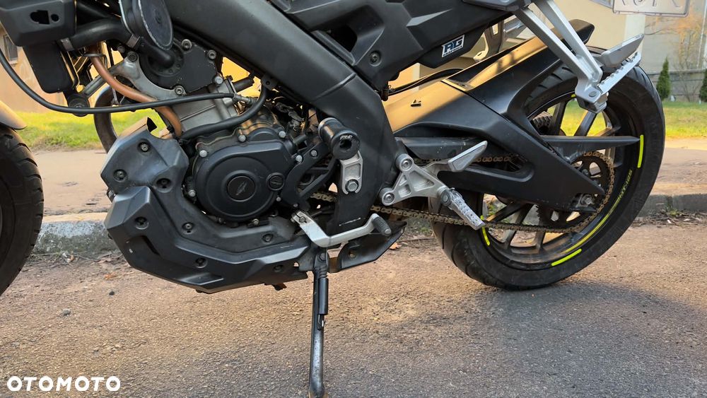 Yamaha MT - 4