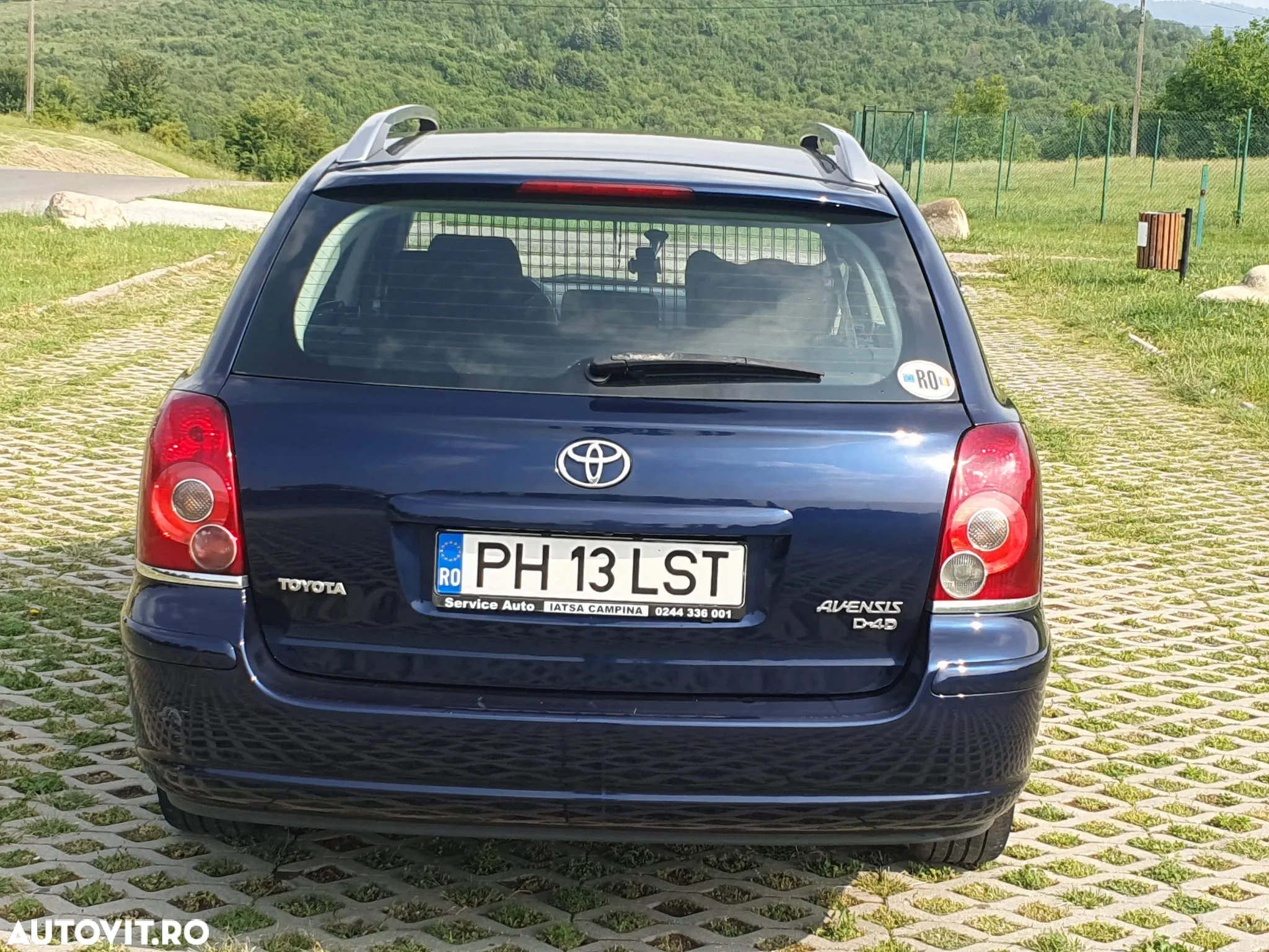 Toyota Avensis - 4