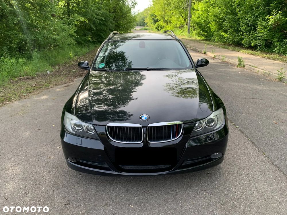 BMW Seria 3 318i - 3