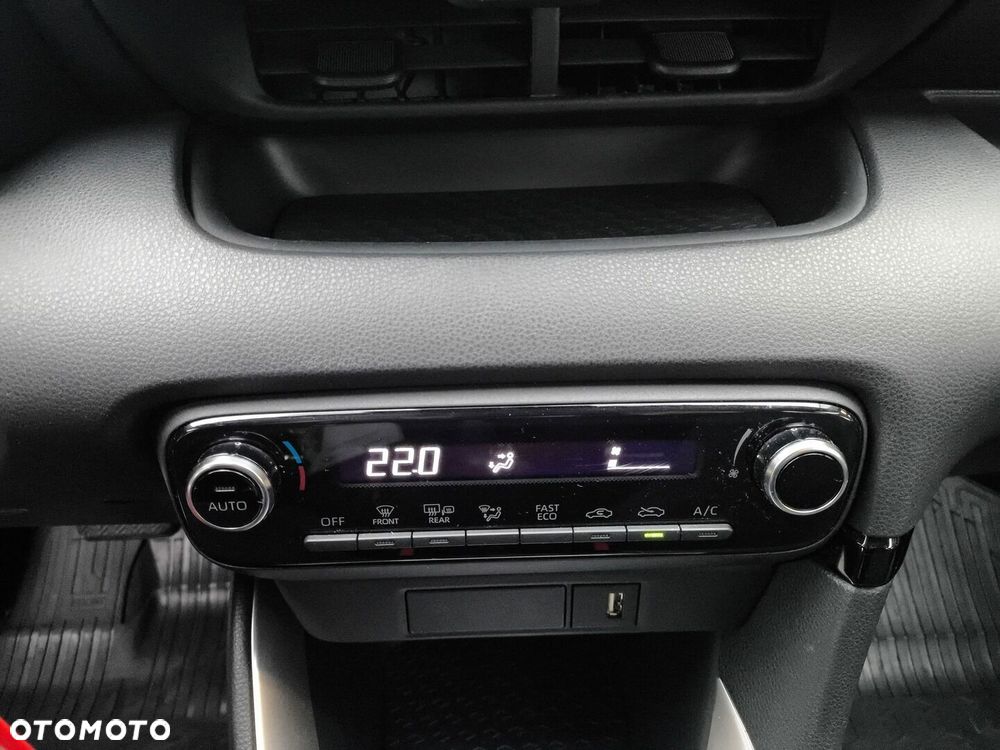 Toyota Yaris Hybrid 1.5 Comfort - 23