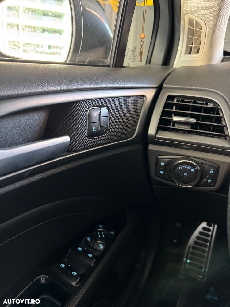 Ford Mondeo ver-2-0-tdci-powershift-awd-titanium - 6