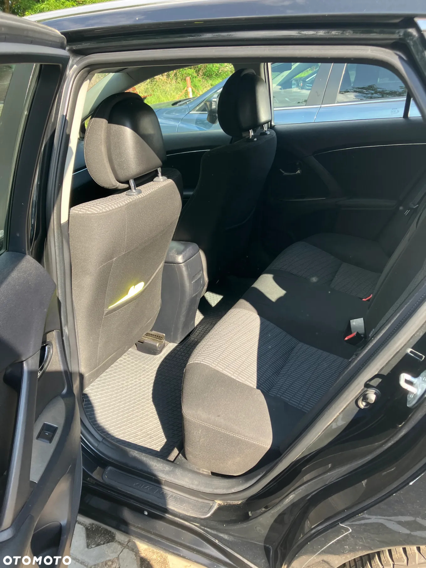 Toyota Avensis 1.8 Luna EU5 - 16