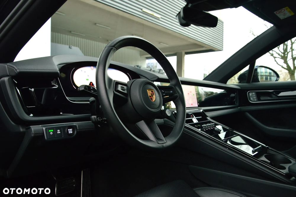 Porsche Panamera 4 - 15