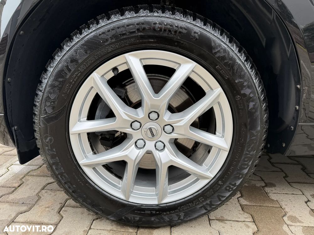 Volvo XC 60 D3 Momentum Pro - 28