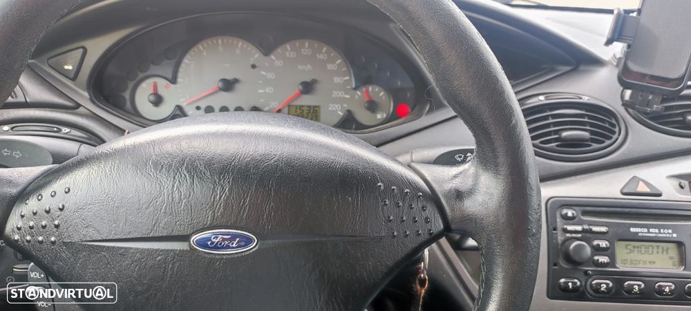 Ford Focus 1.6 F2000 - 1