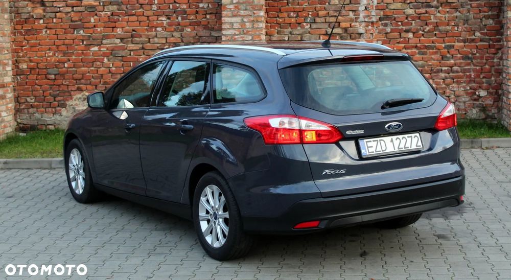 Ford Focus 1.6 Trend - 13