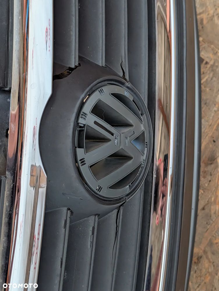 ZDERZAK PRZEDNI VW PASSAT B6   PDC  LC7Z - 8