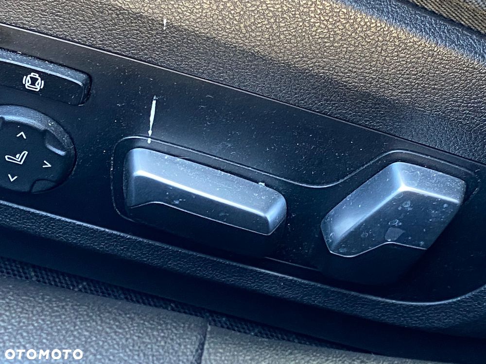 BMW Seria 8 840i xDrive - 26