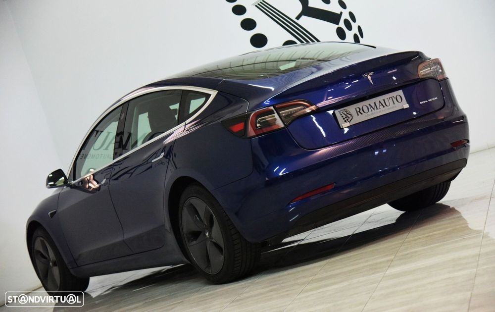 Tesla Model 3 - 7