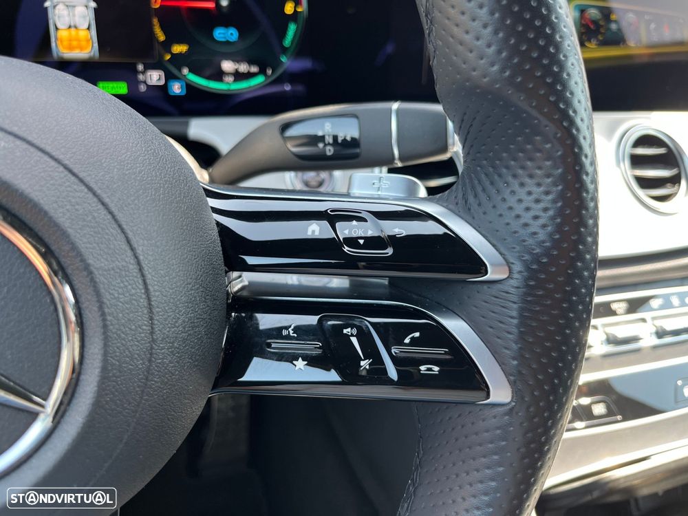 Mercedes-Benz E 300 de 9G-TRONIC AMG Line - 24