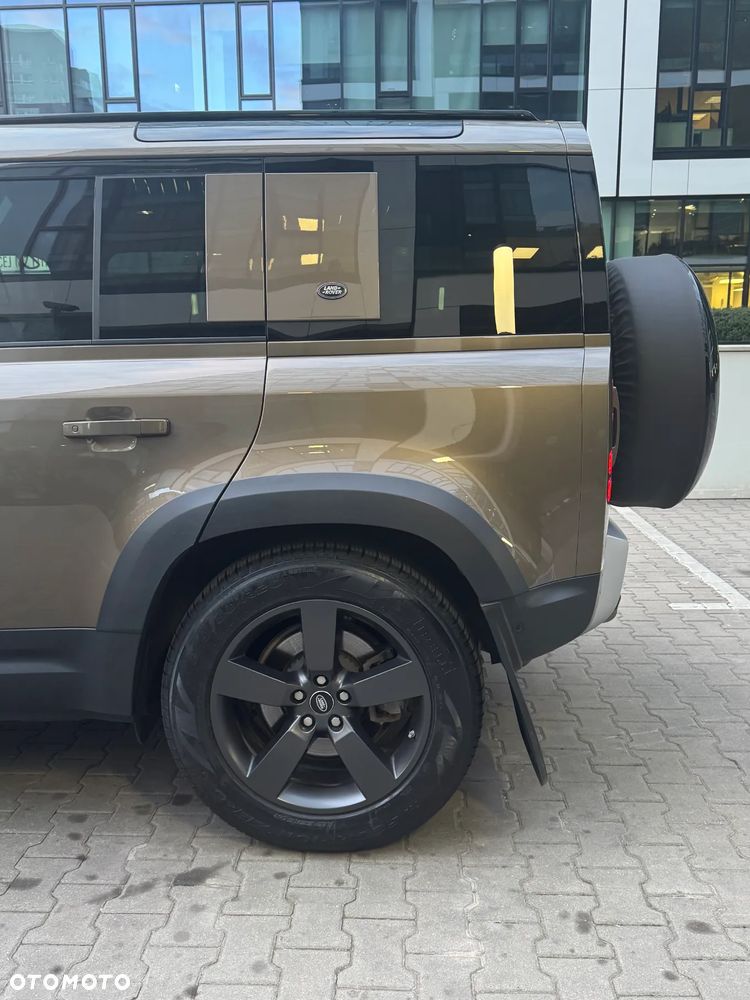 Land Rover Defender 110 3.0 D300 mHEV SE - 8