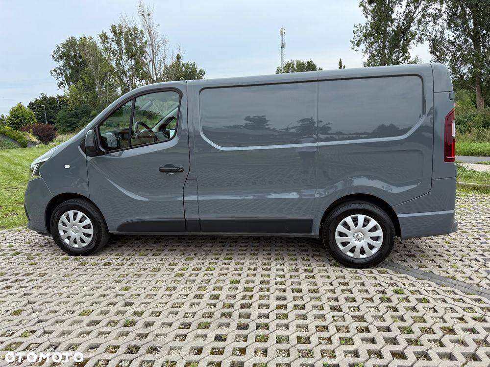 Renault TRAFIC - 2