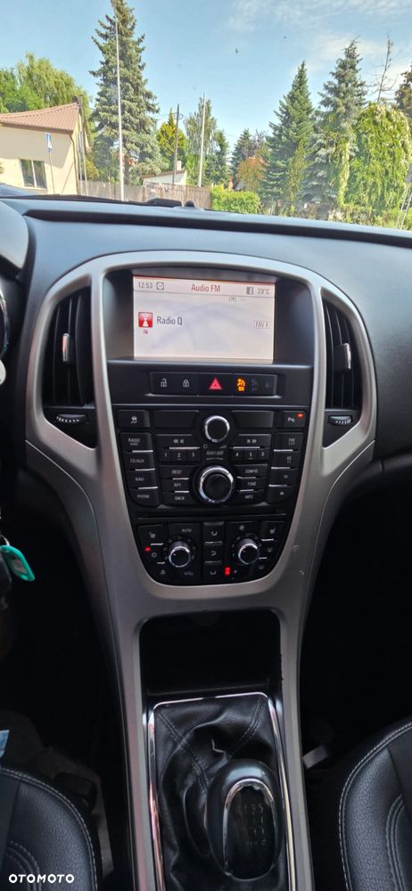 Opel Astra 1.6 Turbo 150 Jahre - 24