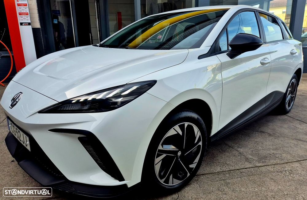 MG MG4 4 Standard - 13