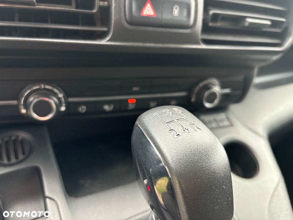 Peugeot Partner - 12