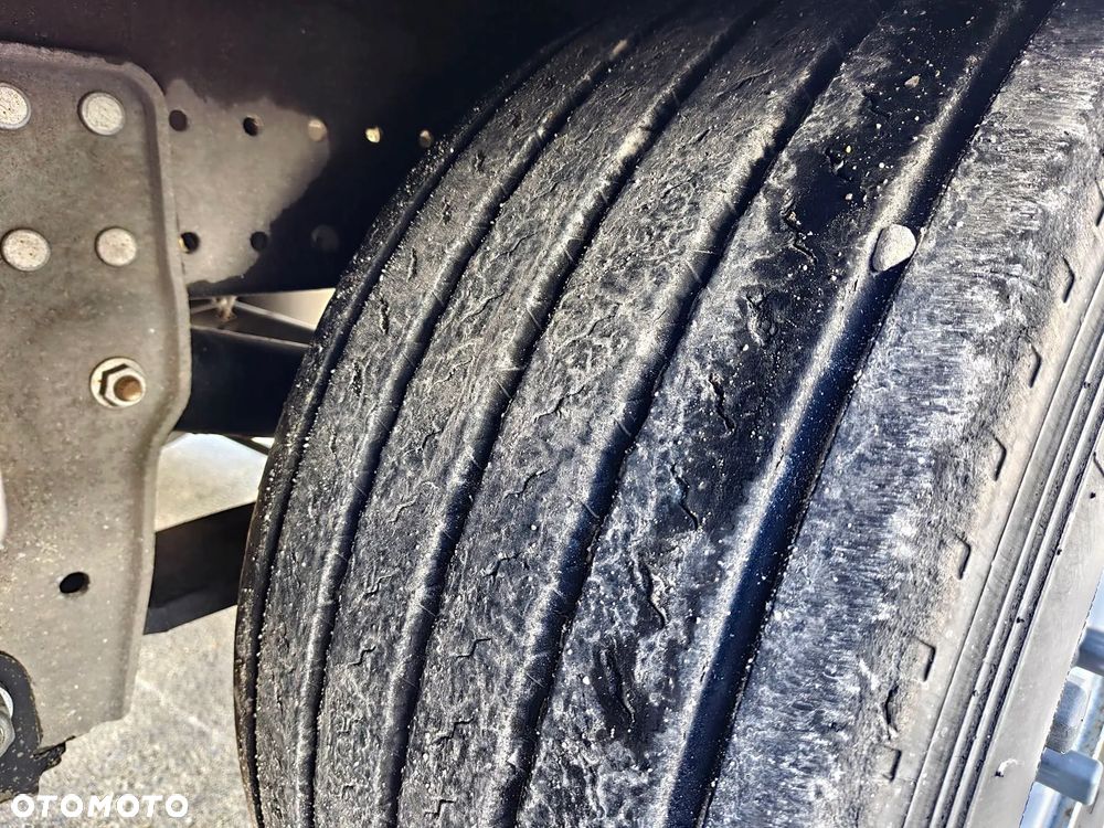 Schmitz Cargobull SCB 385/55R19,5 - 12