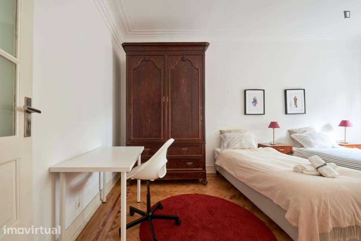 Quarto - localizado em Alameda Lisbon - Grande imagem: 3/58