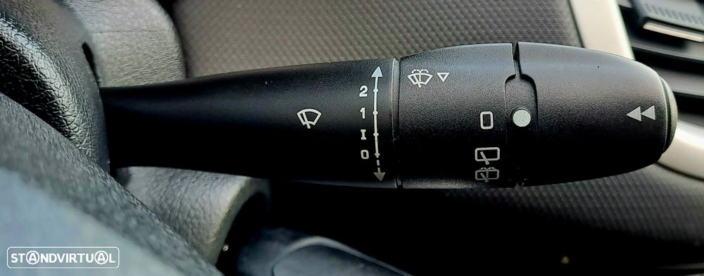 Peugeot 207 1.4 16V Active - 41