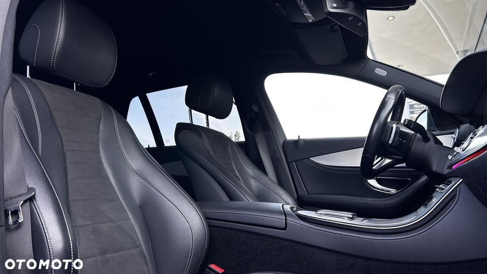 Mercedes-Benz Klasa E - 23