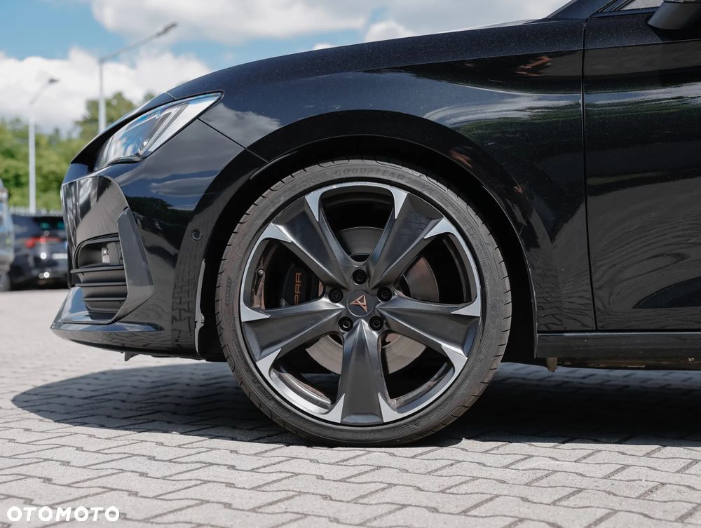 Cupra Leon 2.0 TSI VZ DSG - 4