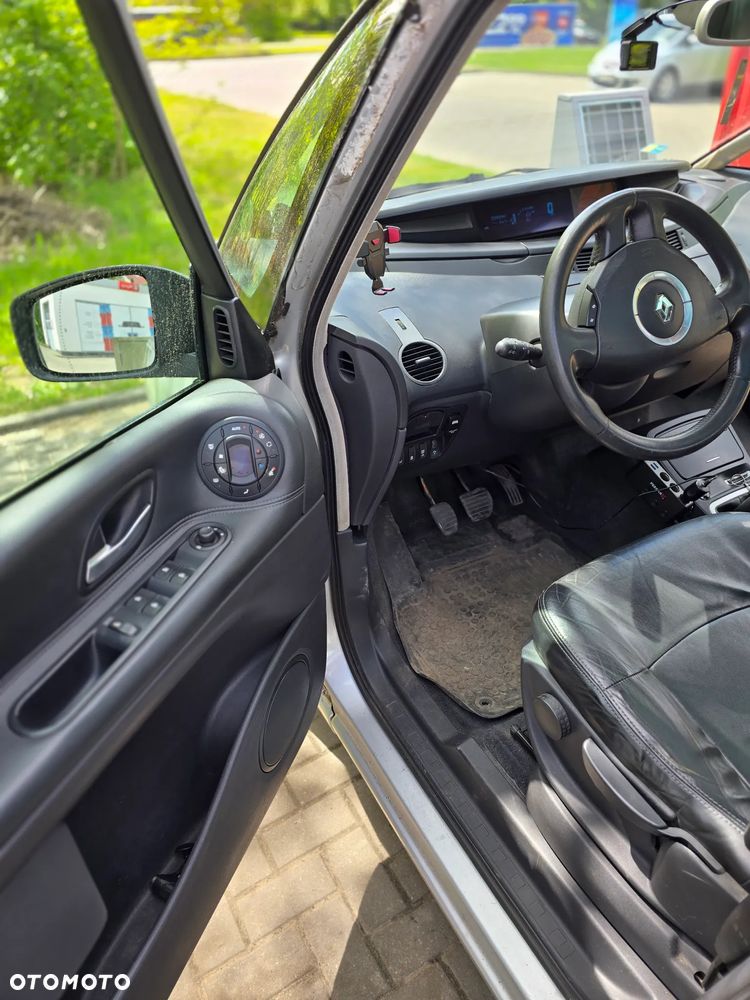Renault Espace 2.0 dCi Expression - 9
