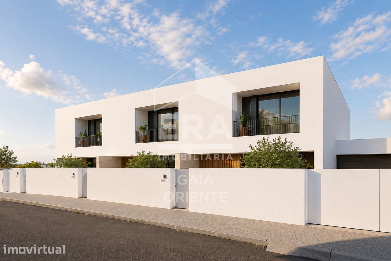 Moradia T3 Nova com Jardim em Pedroso - Grande imagem: 2/13