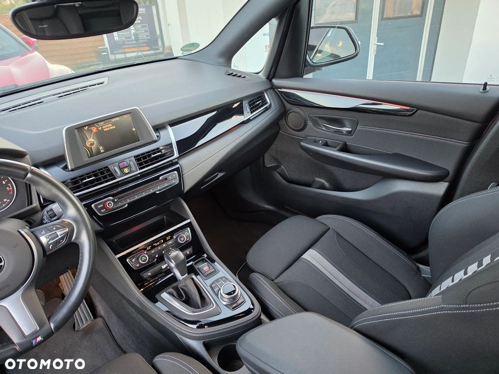BMW Seria 2 218i Sport Line - 38
