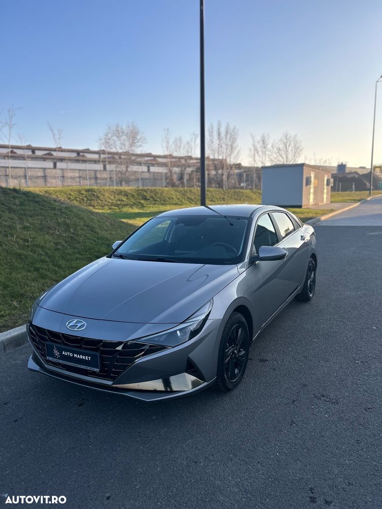Hyundai Elantra 1.6 l 123 CP CVT Highway - 15