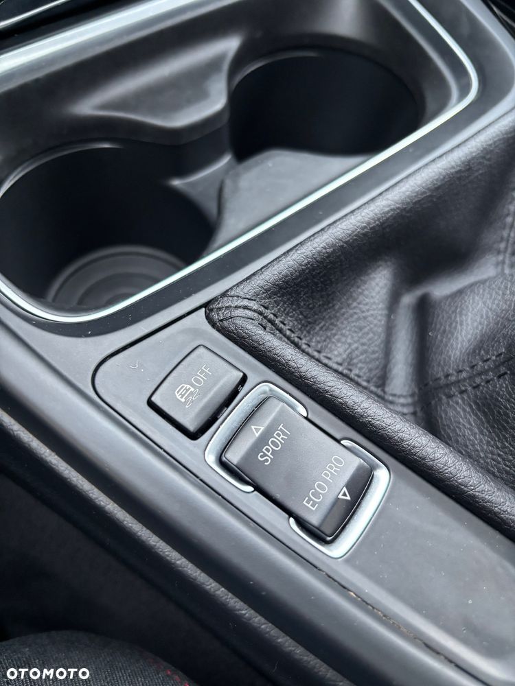BMW Seria 3 316i Sport Line - 16