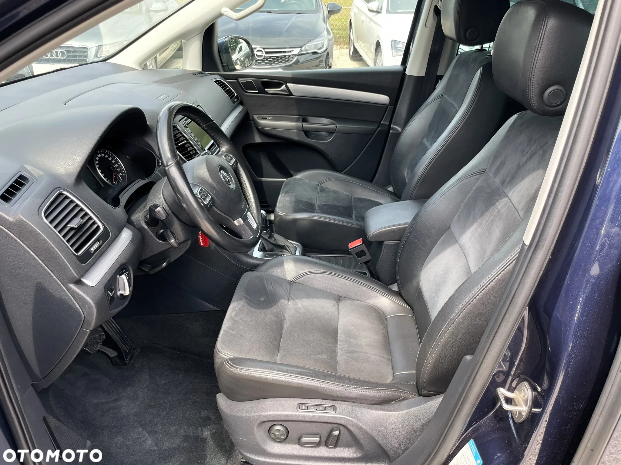 Volkswagen Sharan 2.0 TDI Highline DSG - 10