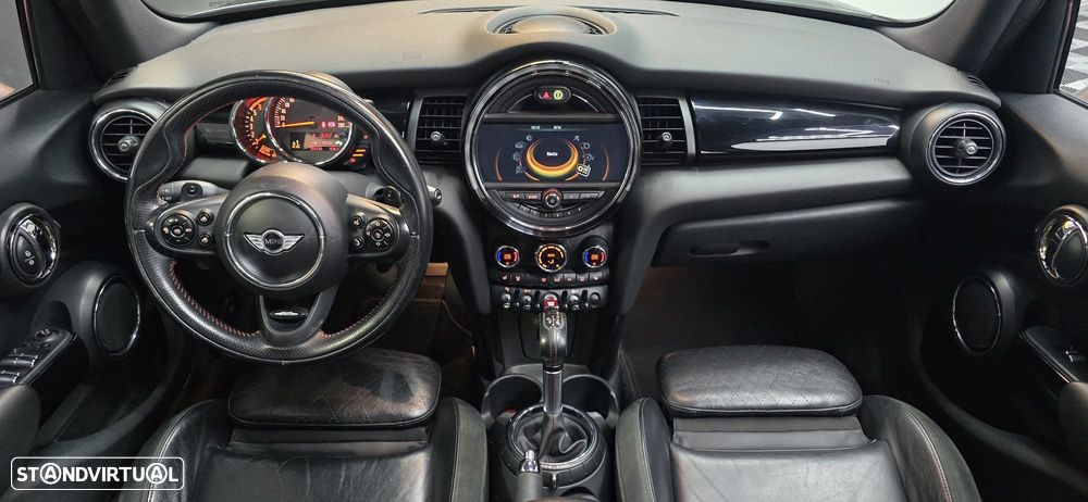 MINI 5 Portas Cooper SD Auto Desportiva - 50