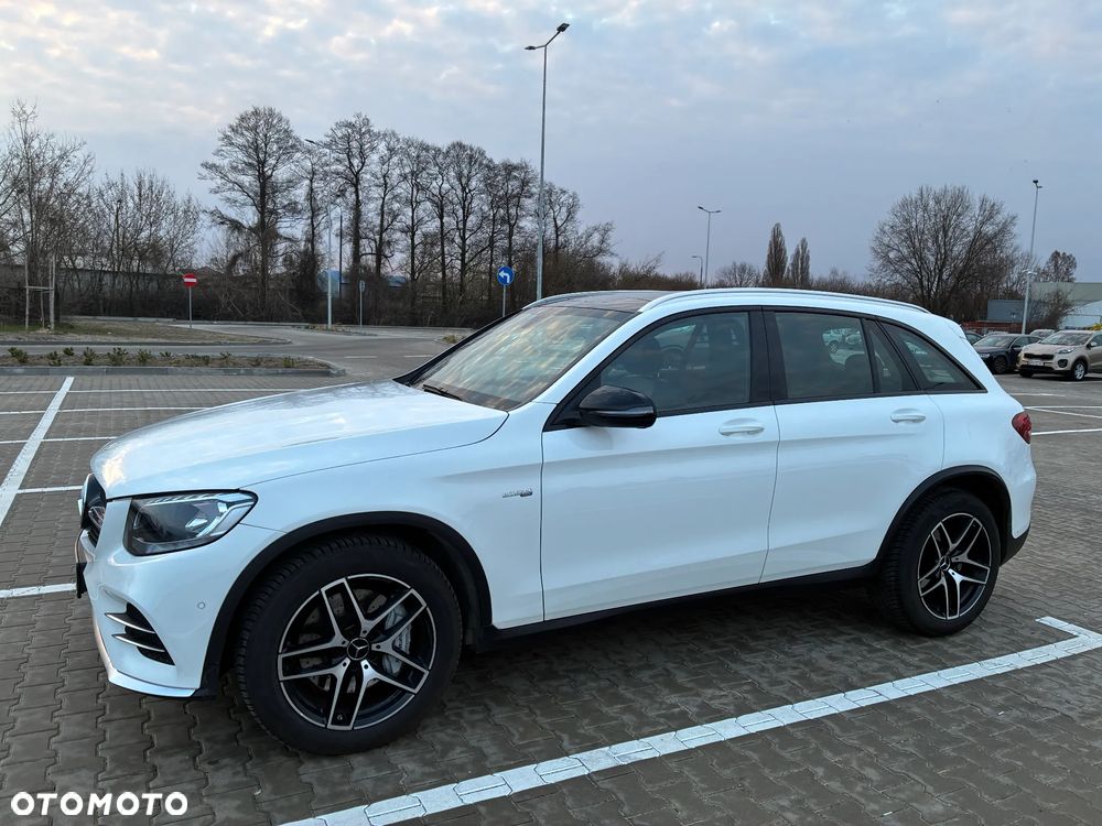 Mercedes-Benz GLC - 4