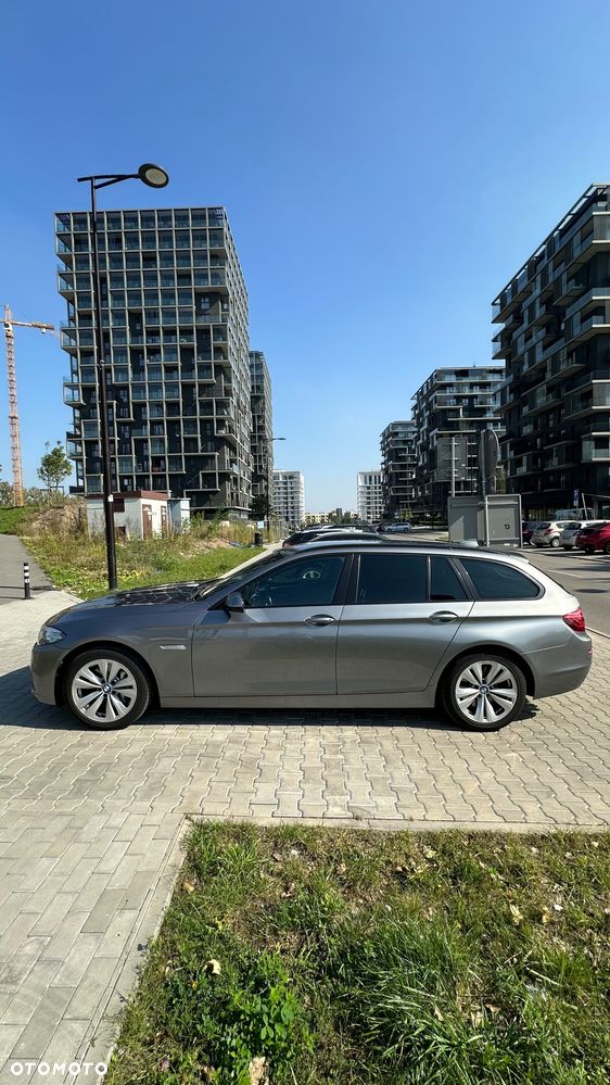 BMW Seria 5 530d xDrive - 5