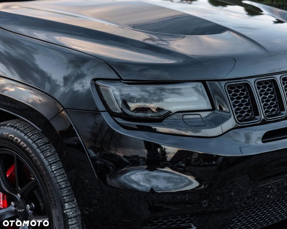 Jeep Grand Cherokee - 37
