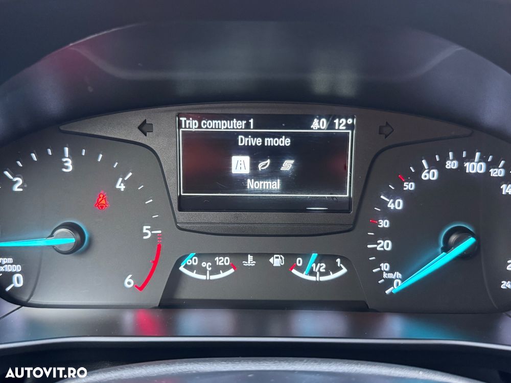 Ford Focus 1.5 EcoBlue Connected - 11